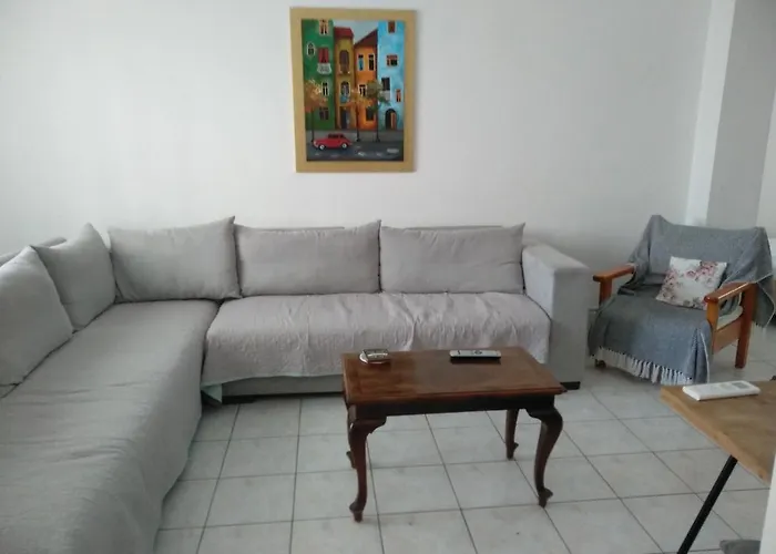 Pomegranate Apartment
